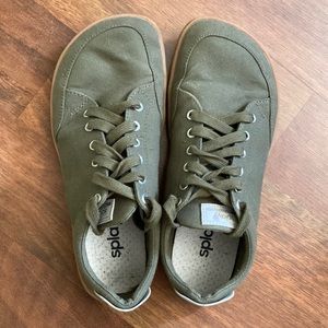 Splay Barefoot Shoes - green - sz 10